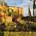 In Mit Gemeinschaftspool- Grill Und Garten By Interhome *